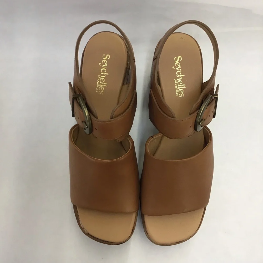 New Seychelles women’s brown platform block heal size 8 with adjustable strap